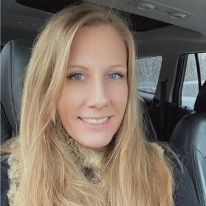 Meet your Posher, Danielle